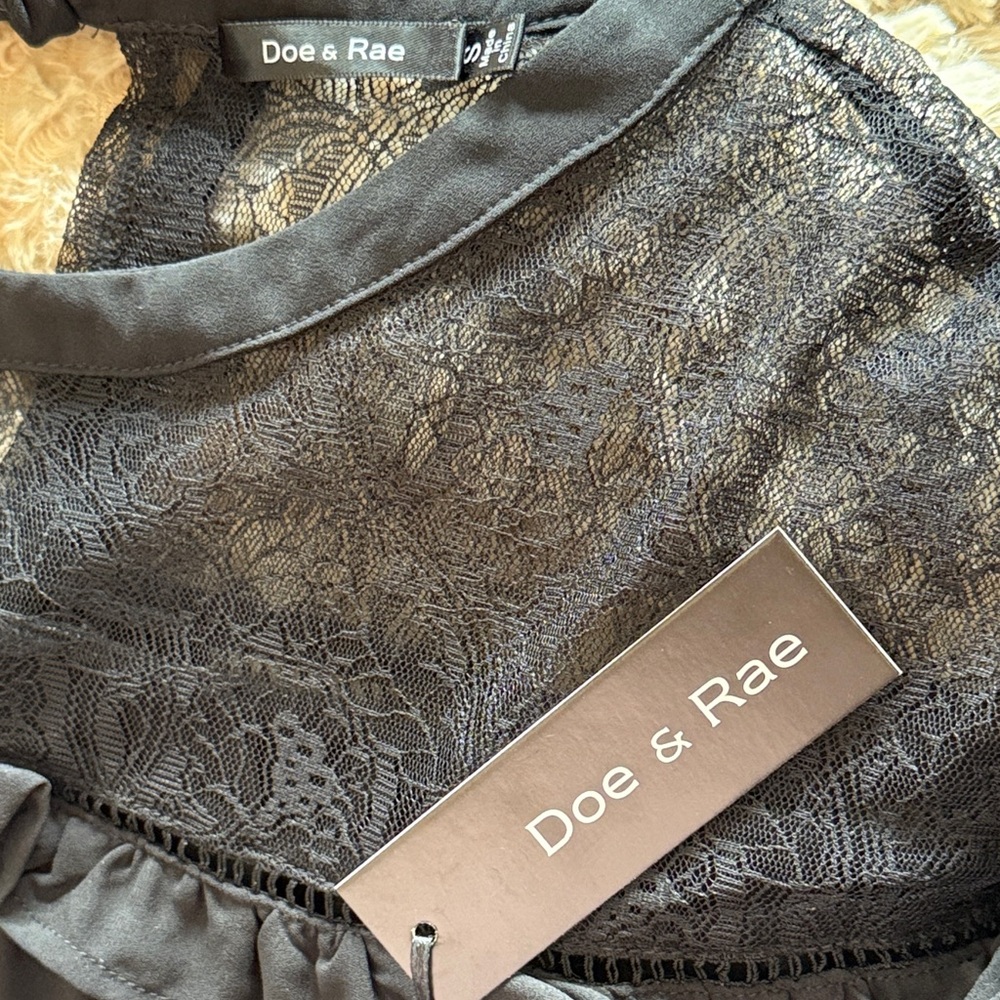 Doe & Rae Black Lace Blouse with Ruffle, Small - Picture 4 of 6